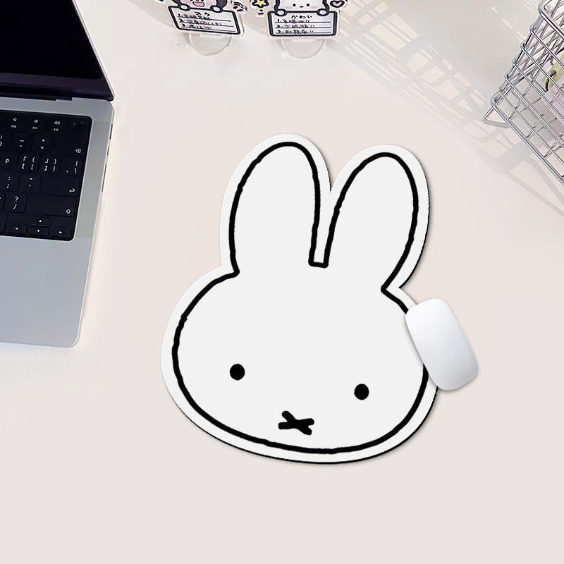 Tech Acc - Miffy แผ่นรองเมาส์ Kawaii การ์ตูน Tech พื้นผิวพร้อมฐานยางกันลื่นสําหรับ