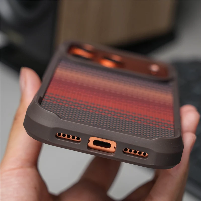 เคสแม่เหล็กแบบทอ Geometric Tec - Tech Accessories Hard Case บทวิจารณ์และราคา